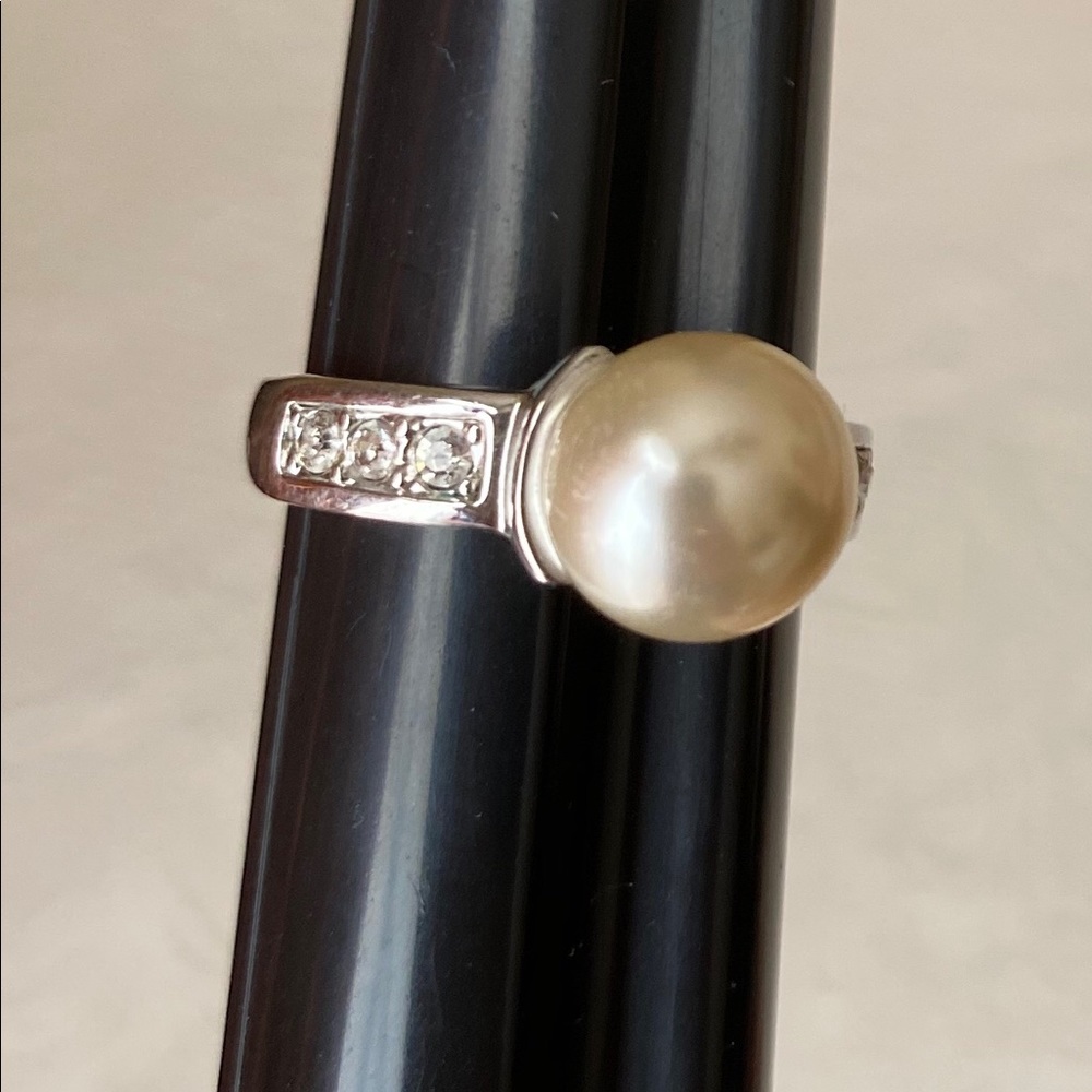 Faux pearl ring - Picture 7 of 7